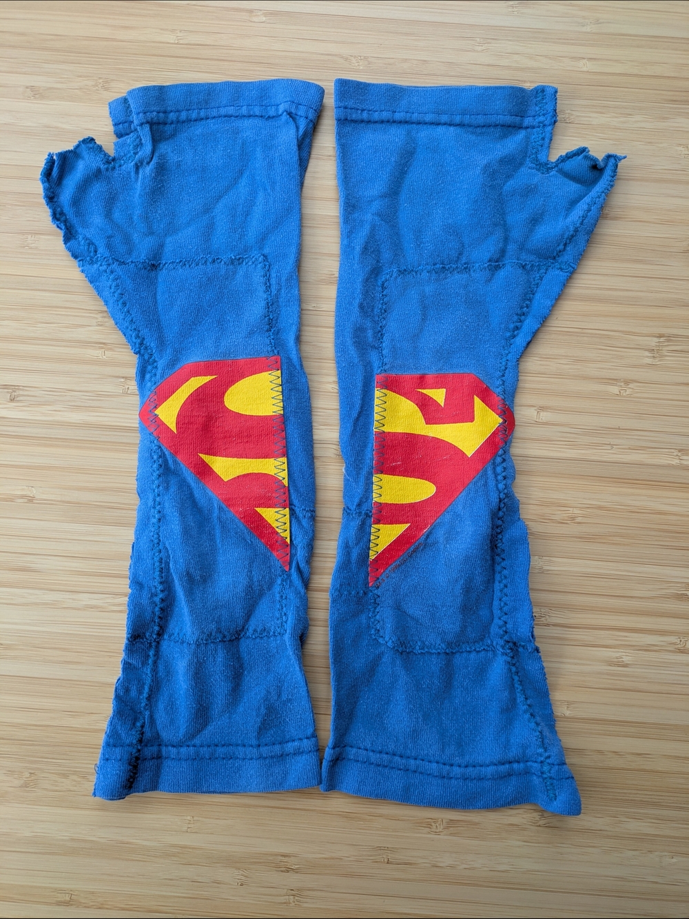 Superman Arm Warmers/Fingerless Gloves